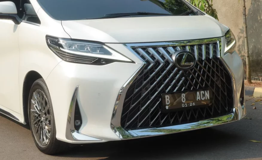 2020 Lexus LM 350 7 Seater