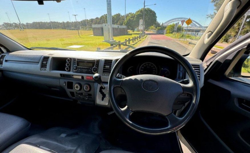 2005 Toyota Hiace Slwb