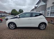 2015 Toyota Aygo 1.0 VVT-i x-pression Hatchback 5dr Petrol x-shift